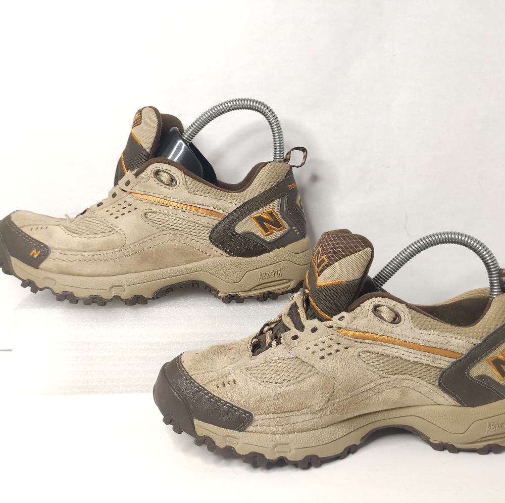 New Balance 643 Women Shoes Absorb MW643BR Beige Hiking Trail Shoes Size 7.5